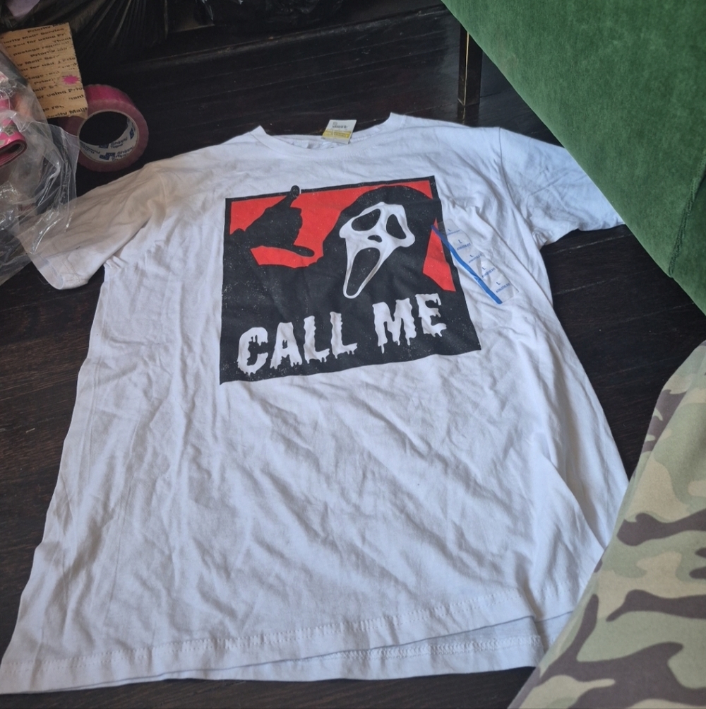 Bioworld Ghost Face “Call Me”  White T Shirt Size L Horror Scary....